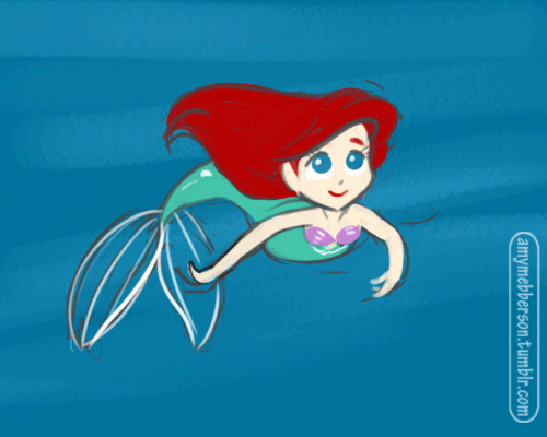 Ariel la Petite Sirène nage