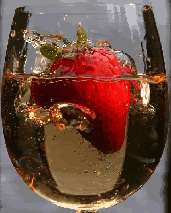 Champagne Et Fraise Image Animee Gif Champagne Et Fraise Image Animee Gif