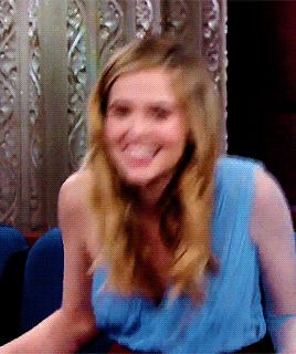 Zoey Deutch sourire