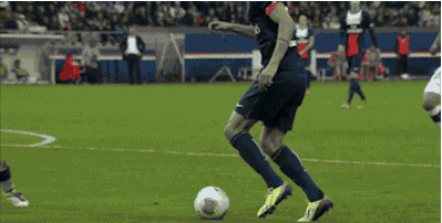 Edinson Cavani dribble