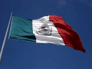 Drapeau Mexique au vent