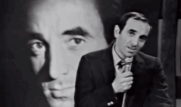 Charles Aznavour noir et blanc