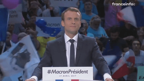 Emmanuel Macron bisou