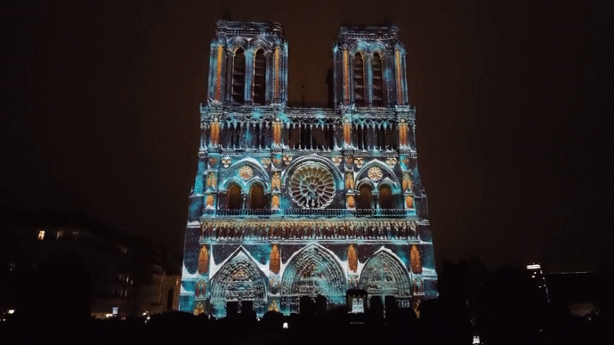 Il neige sur Notre Dame