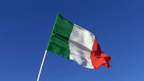 Drapeau Italie au vent