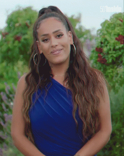 Amel Bent sourire