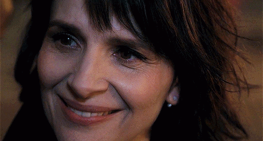 Juliette Binoche sourire